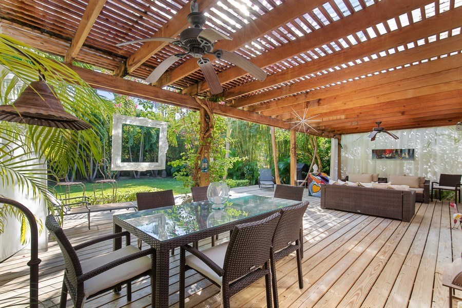 Real Estate Photography - 1735 Michigan Avenue, Miami Beach, FL, 33139 - Patio