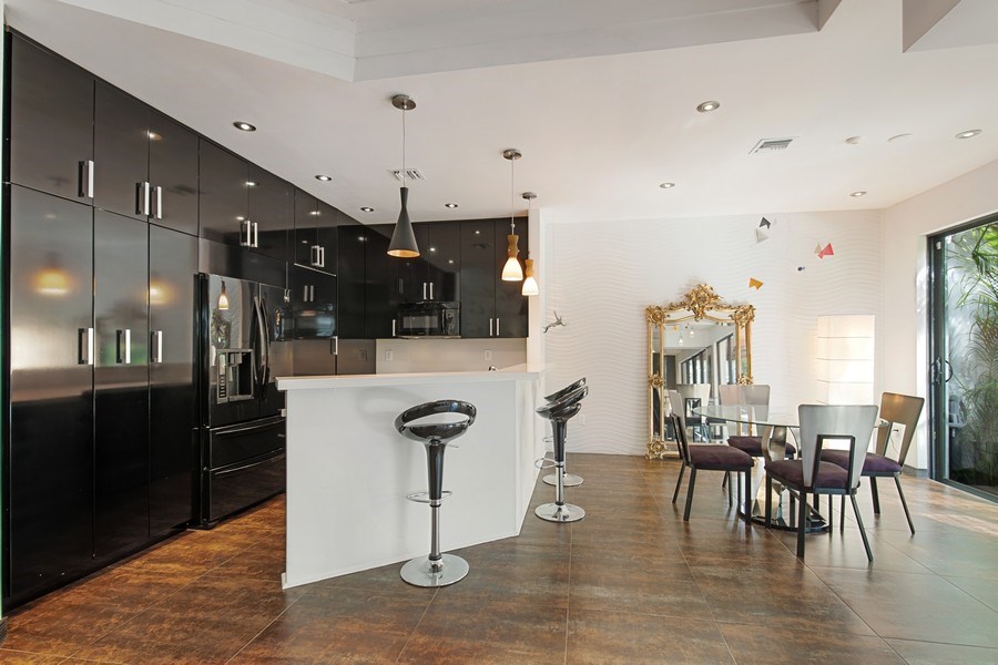 Real Estate Photography - 1735 Michigan Avenue, Miami Beach, FL, 33139 - Kitchen/Dining