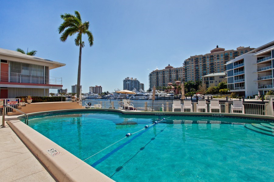Real Estate Photography - 1124 Seminole Drive, #2A, Fort Lauderdale, FL, 33304 - Pool