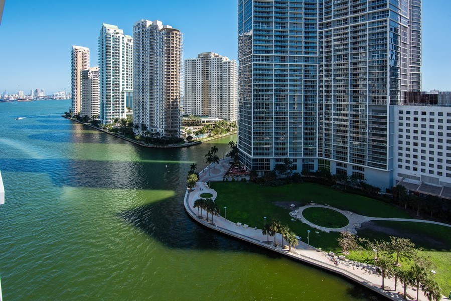 Real Estate Photography - 200 Biscayne Blvd., #1407, Miami, FL, 33131 - Canal View