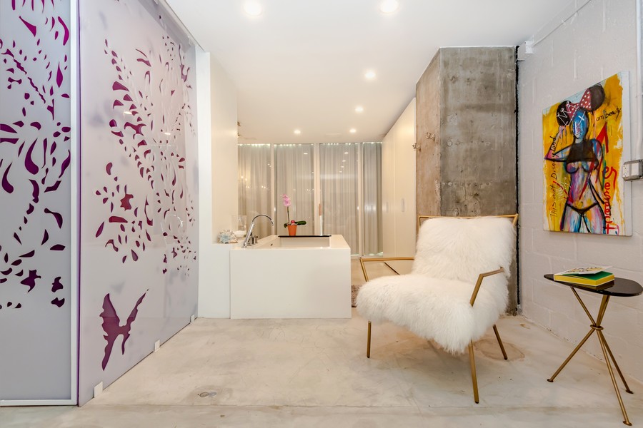 Real Estate Photography - 1040 Biscayne Blvd, Ph 4602, Miami, FL, 33132 - 