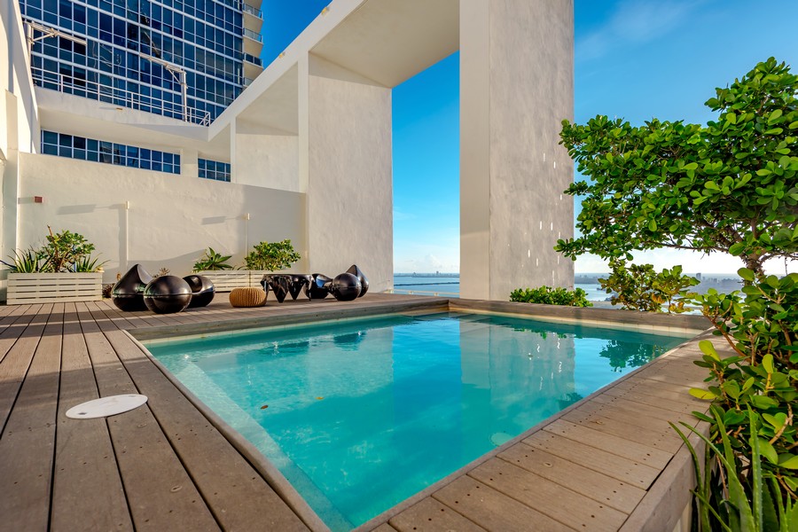 Real Estate Photography - 1040 Biscayne Blvd, Ph 4602, Miami, FL, 33132 - 