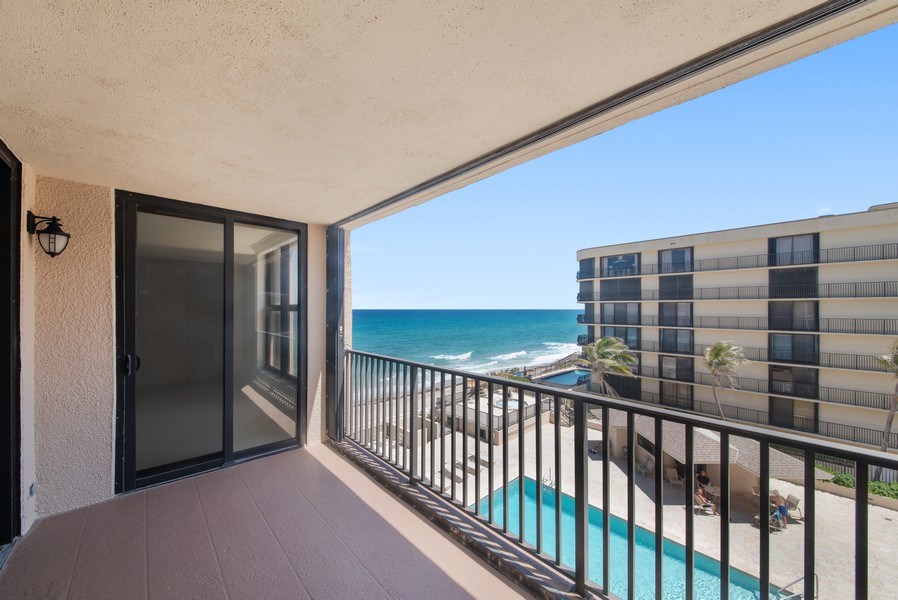 Real Estate Photography - 3610 S. Ocean Blvd., #402, Palm Beach, FL, 33480 - Patio