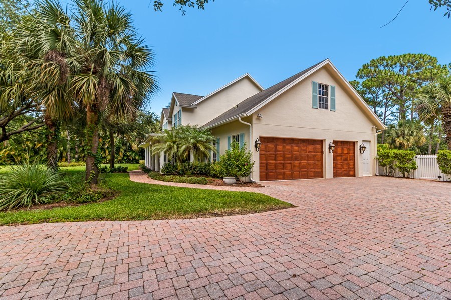 Real Estate Photography - 2425 Greenbriar Drive, Delray Beach, FL, 33445 - Side View