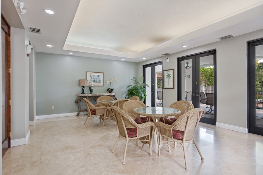 Real Estate Photography - 2401 Anderson Road, #15, Coral Gables, FL, 33134 - Lobby