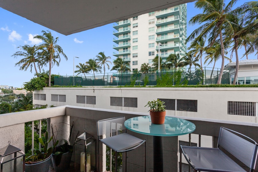 Real Estate Photography - 800 West Avenue, #608, Miami Beach, FL, 33139 - 