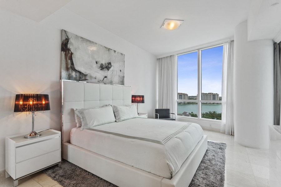 Real Estate Photography - 100 S Pointe Dr, Miami beach, FL, 33139 - Primary Bedroom