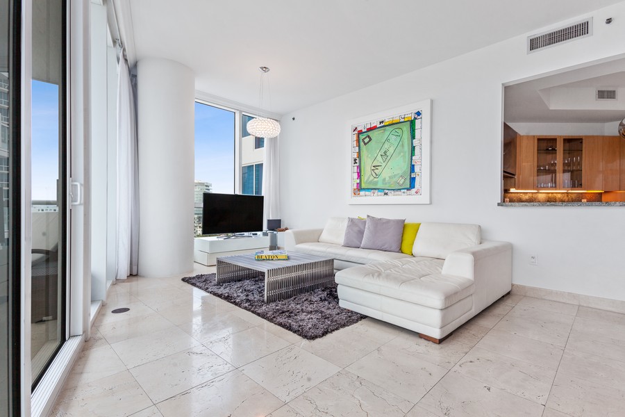 Real Estate Photography - 100 S Pointe Dr, Miami beach, FL, 33139 - Living Room