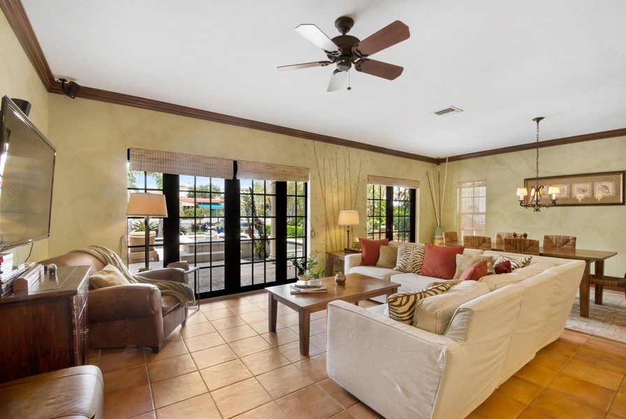 Real Estate Photography - 2423 E. Las Olas Blvd., Fort Lauderdale, FL, 33301 - Family Room