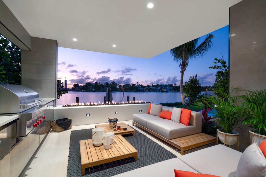 Real Estate Photography - 122 W Dilido Drive, Miami Beach, FL, 33139 - 