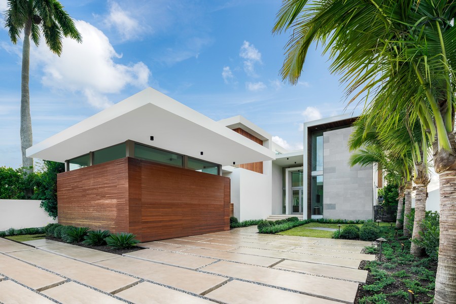 Real Estate Photography - 122 W Dilido Drive, Miami Beach, FL, 33139 - 