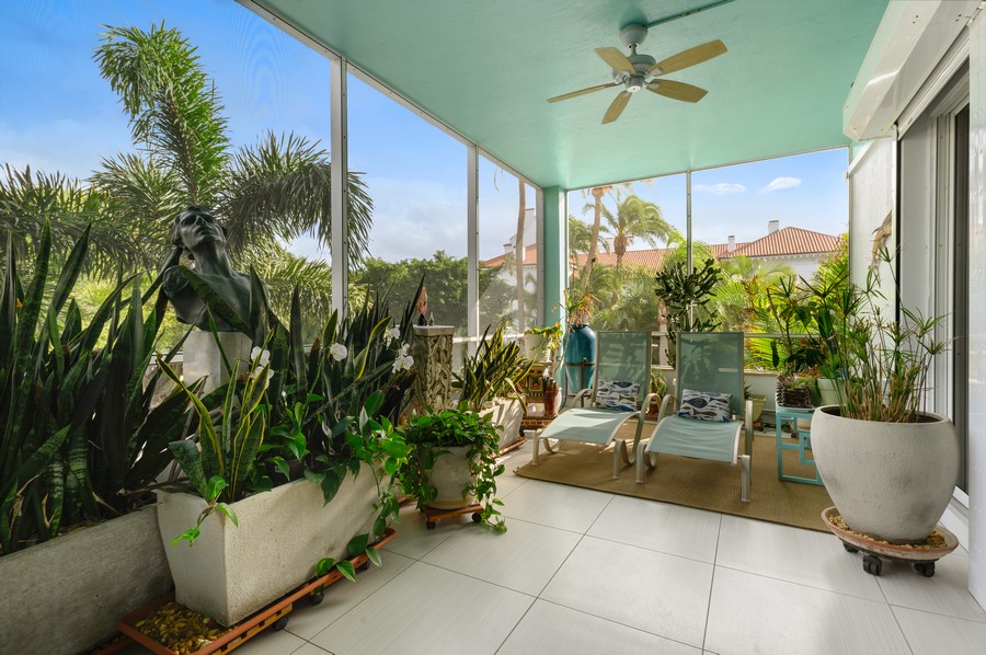 Real Estate Photography - 44 Cocoanut Row, #121B, Palm Beach, FL, 33480 - Patio