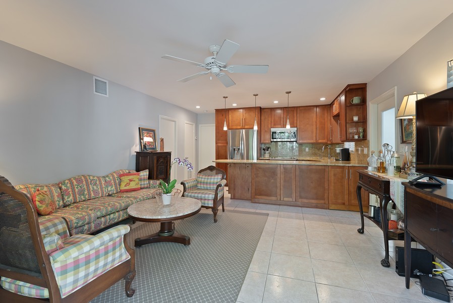 Real Estate Photography - 1000 SE 4th Street, 227, Ft Lauderdale, FL, 33301 - Kitchen / Living Room