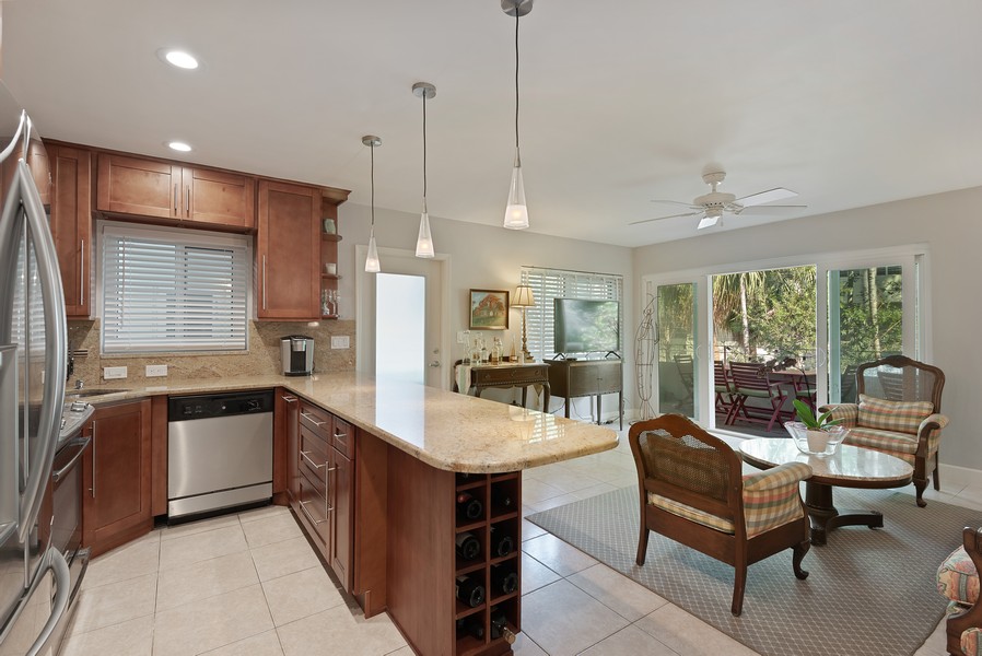 Real Estate Photography - 1000 SE 4th Street, 227, Ft Lauderdale, FL, 33301 - Kitchen/Living
