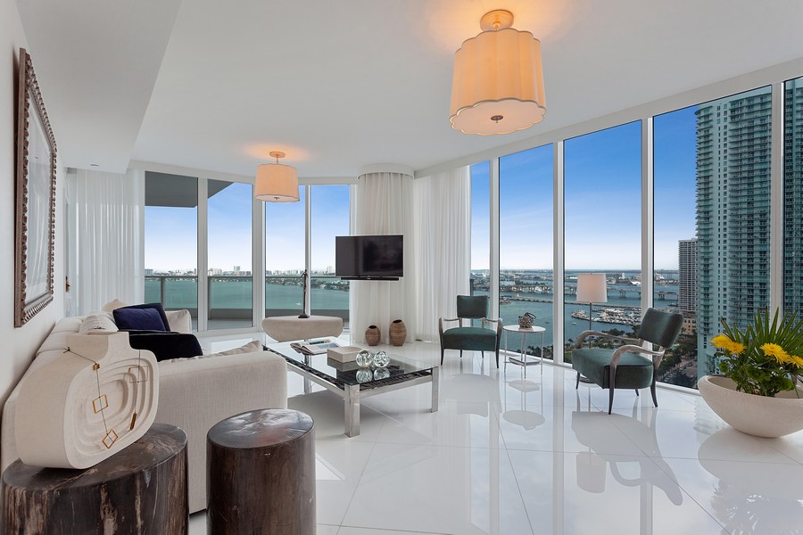 Real Estate Photography - 2020 N. Bayshore Drive, #2502, Miami, FL, 33137 - Living Room