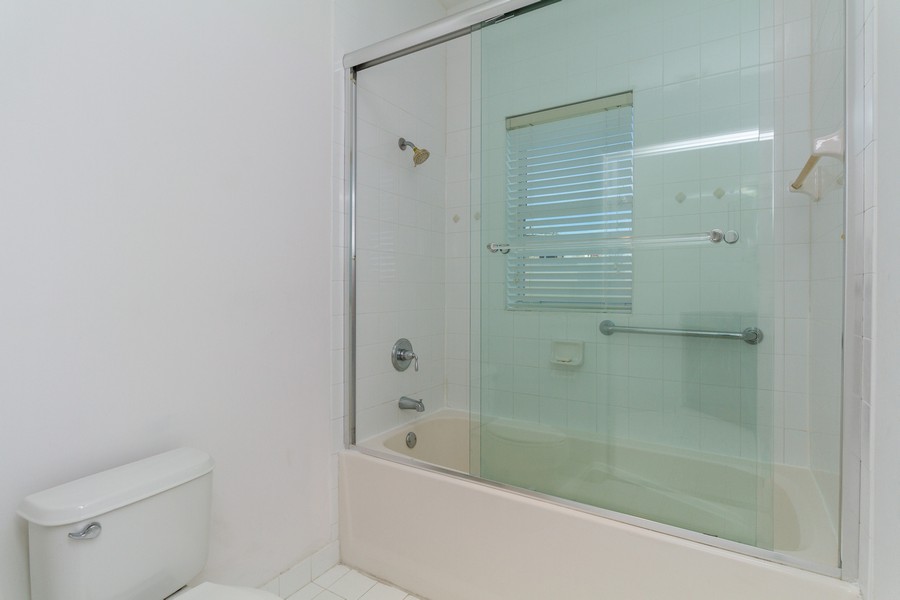 Real Estate Photography - 7270 SW 88 ST #B703, Miami, FL, 33156 - Primary Bathroom