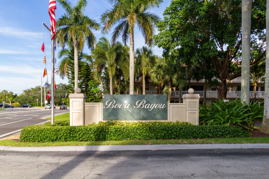 Real Estate Photography - 14 Royal Palm Way #501, Boca Raton, FL, 33432 - View