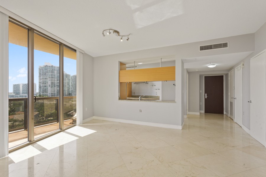 Real Estate Photography - 16275 Collins Avenue 904, Sunny Isles Beach, FL, 33160 - Dining Room
