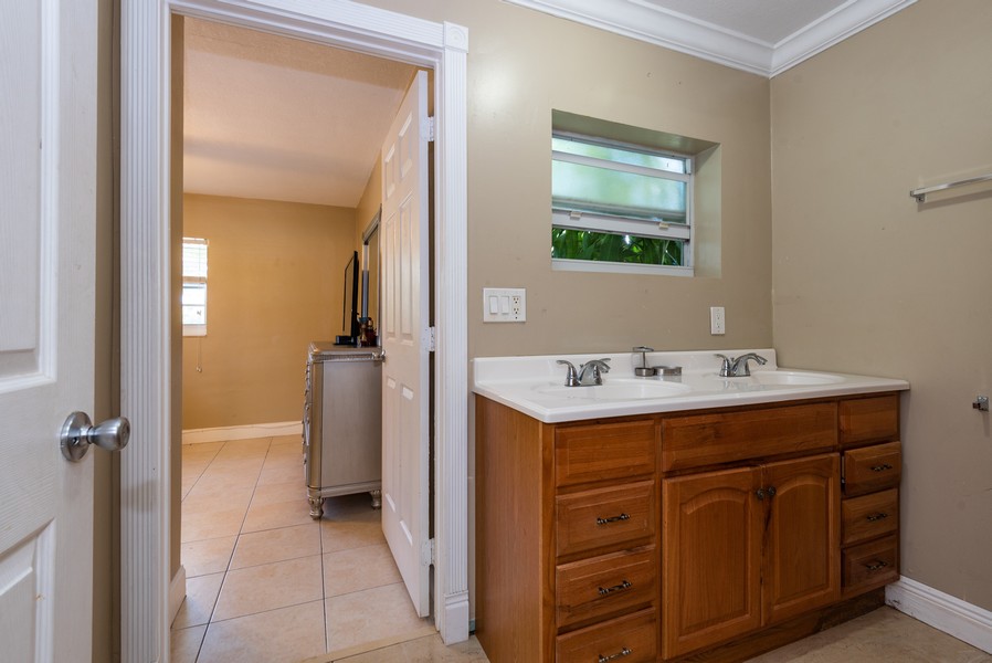 Real Estate Photography - 490 SW 49 Terrace, Margate, FL, 33068 - Primary Bathroom