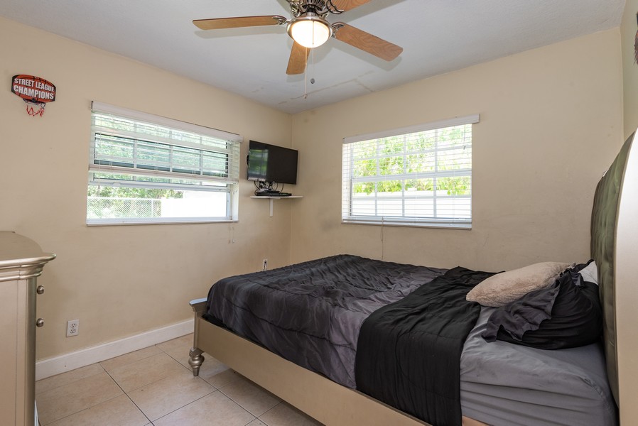 Real Estate Photography - 490 SW 49 Terrace, Margate, FL, 33068 - Bedroom