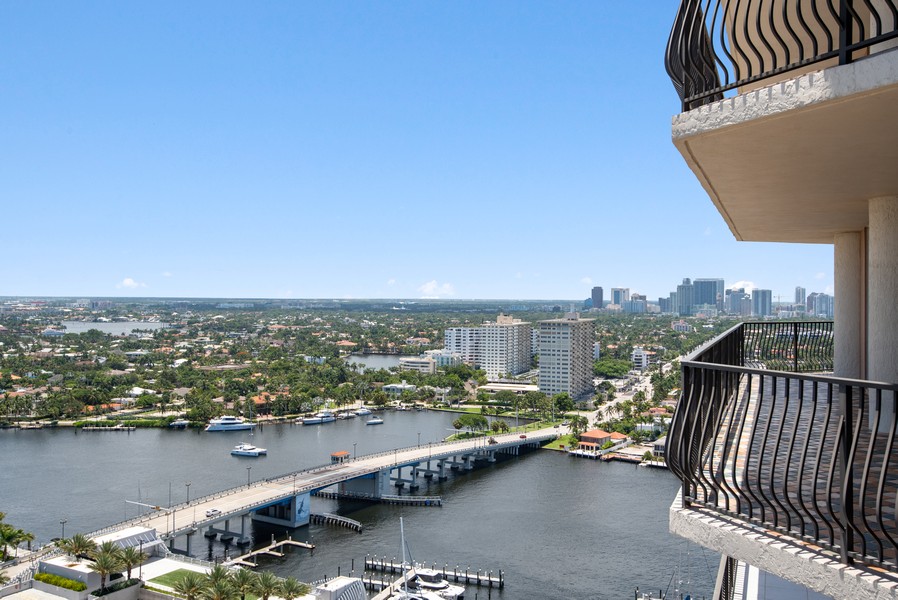 Real Estate Photography - 100 S Birch Rd 2504E, Fort Lauderdale, FL, 33316 - 
