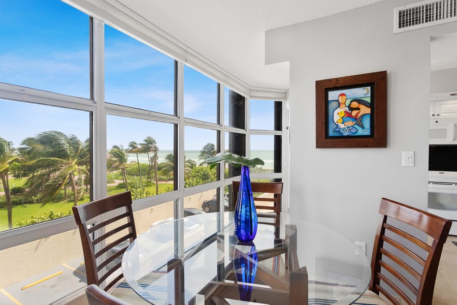 Real Estate Photography - 6423 Collins Ave Apt 307, Miami Beach, FL, 33141 - Dining Room