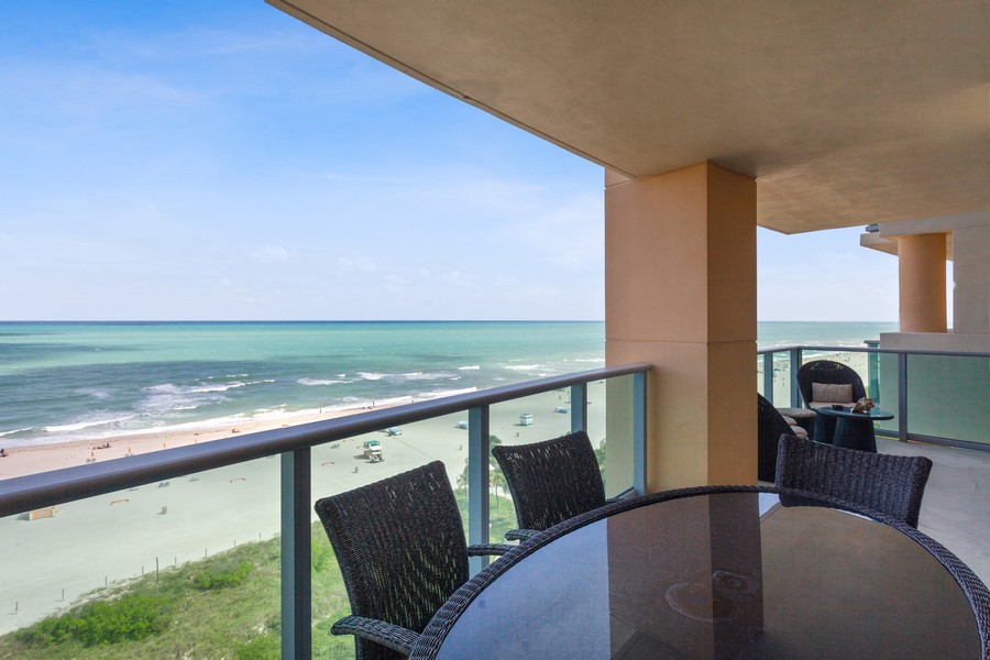 Real Estate Photography - 1455 Ocean Drive #1106, Miami Beach, FL, 33139 - Balcony