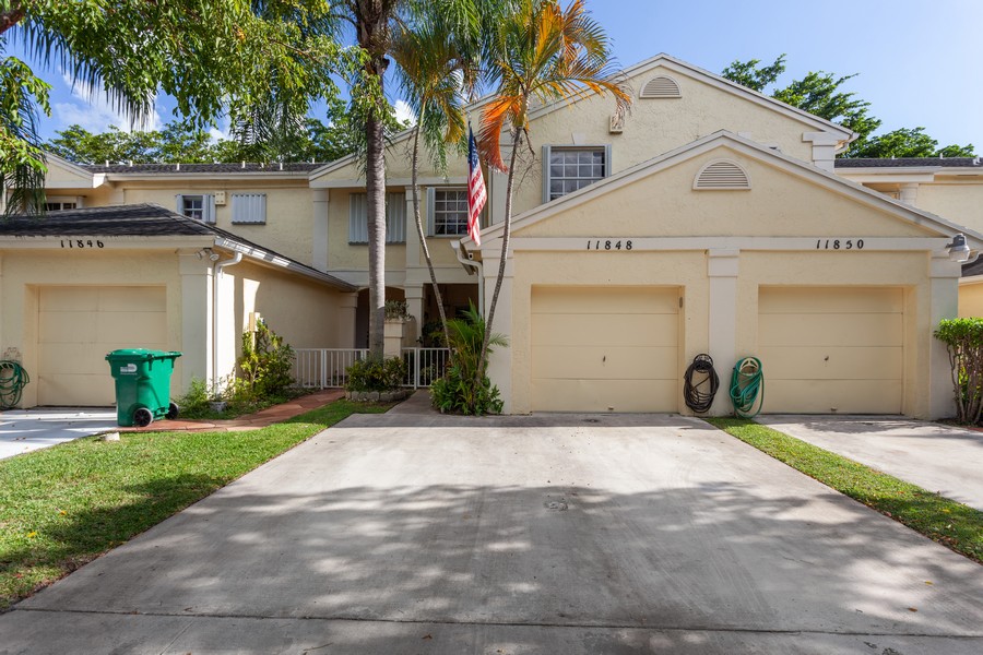 Real Estate Photography - 11848 SW 97 Ter, Miami, FL, 33186 - Front View