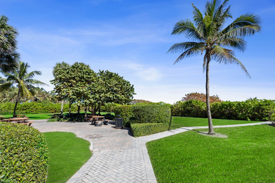 Real Estate Photography - 8777 Collins Ave #606, Surfside, FL, 33154 - Beach