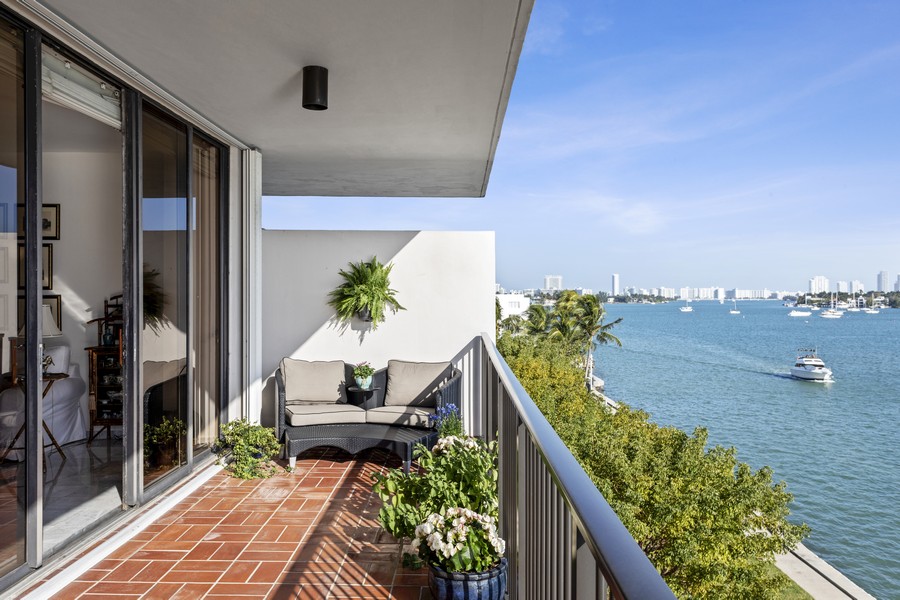 Real Estate Photography - 1000 Venetian Way apt 401, Miami Beach, FL, 33139 - Balcony
