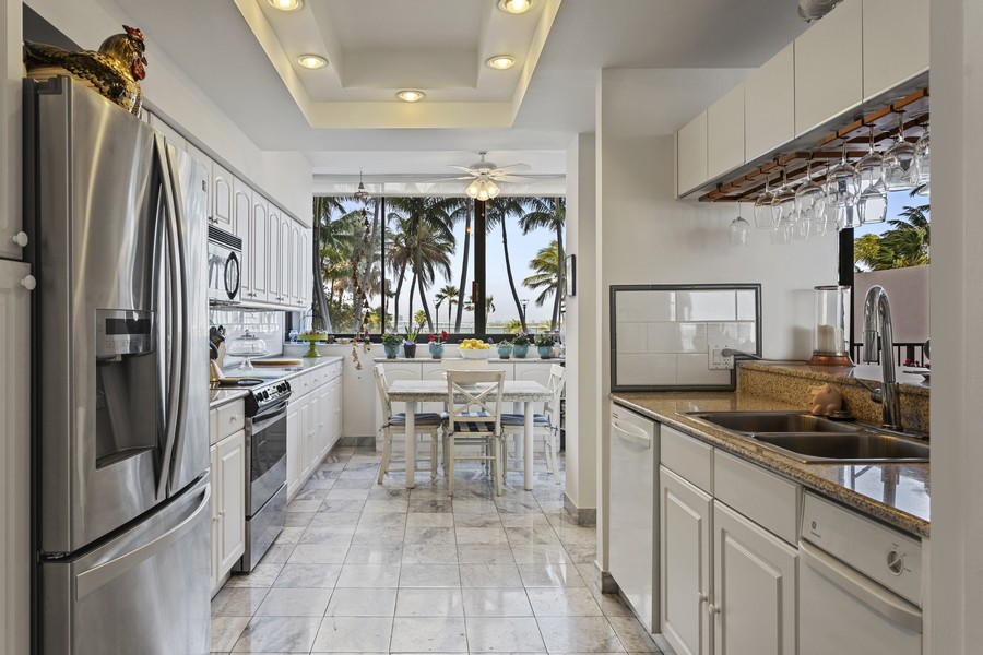 Real Estate Photography - 1000 Venetian Way apt 401, Miami Beach, FL, 33139 - Kitchen