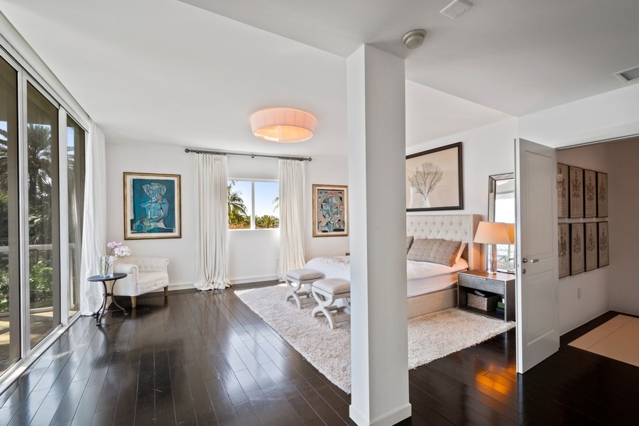 Real Estate Photography - 50 south point dr th1 n, Miami Beach, FL, 33139 - Primary Bedroom
