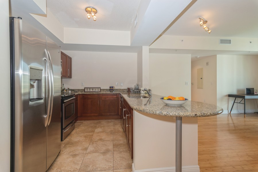 Real Estate Photography - 7285 SW 90th St, Unit D613, Miami, FL, 33156 - Kitchen / Dining Room