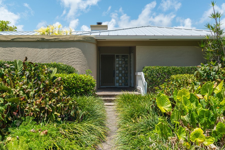 Real Estate Photography - 7721 Sw 180 Terrace, Miami, FL, 33157 - Entryway