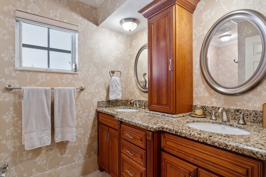 Real Estate Photography - 7721 Sw 180 Terrace, Miami, FL, 33157 - 2nd Bathroom