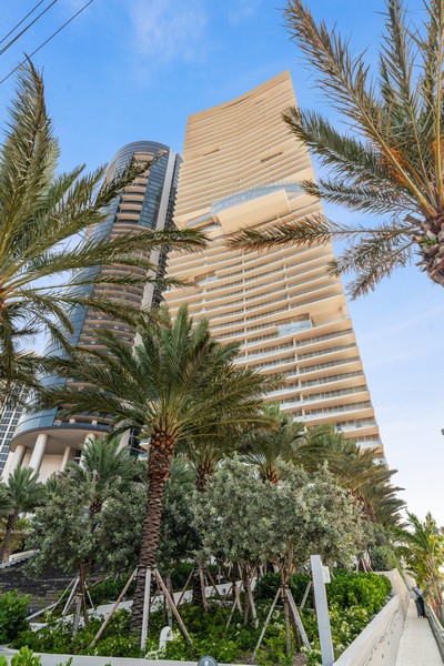 Real Estate Photography - 18501 Collins Ave, #2702, Sunny Isles Beach, FL, 33160 - Front View