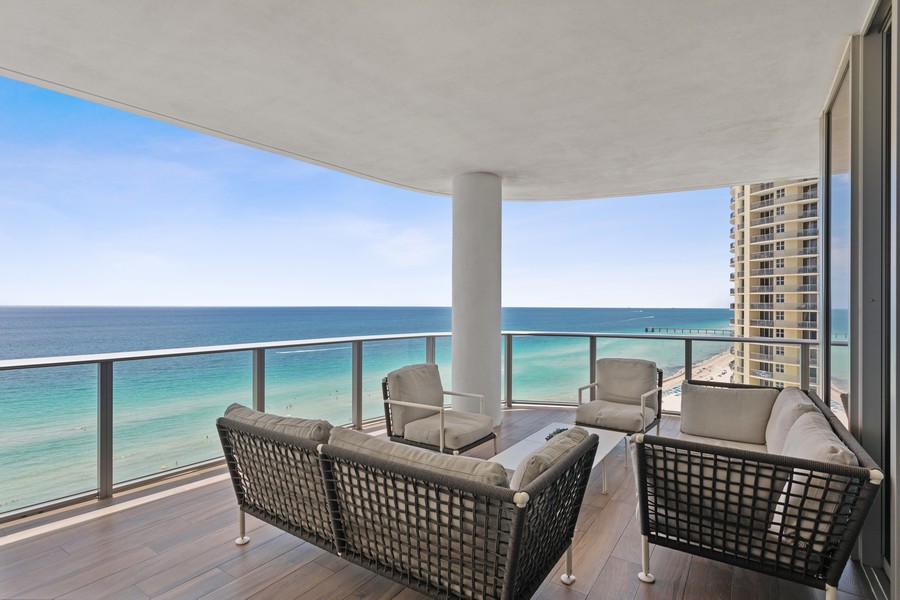 Real Estate Photography - 17475 Collins Ave #1001, Sunny Isles, FL, 33160 - 