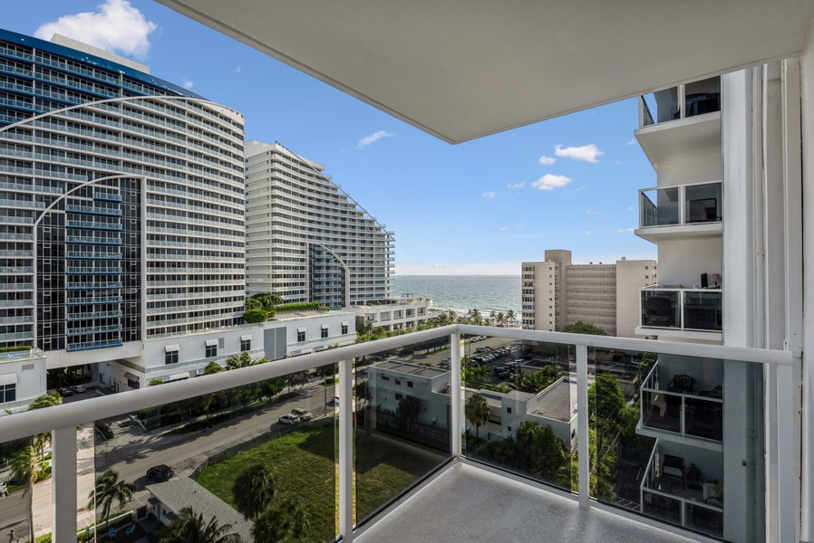Real Estate Photography - 336 N Birch Rd., #11B, Fort Lauderdale, FL, 33304 - Balcony