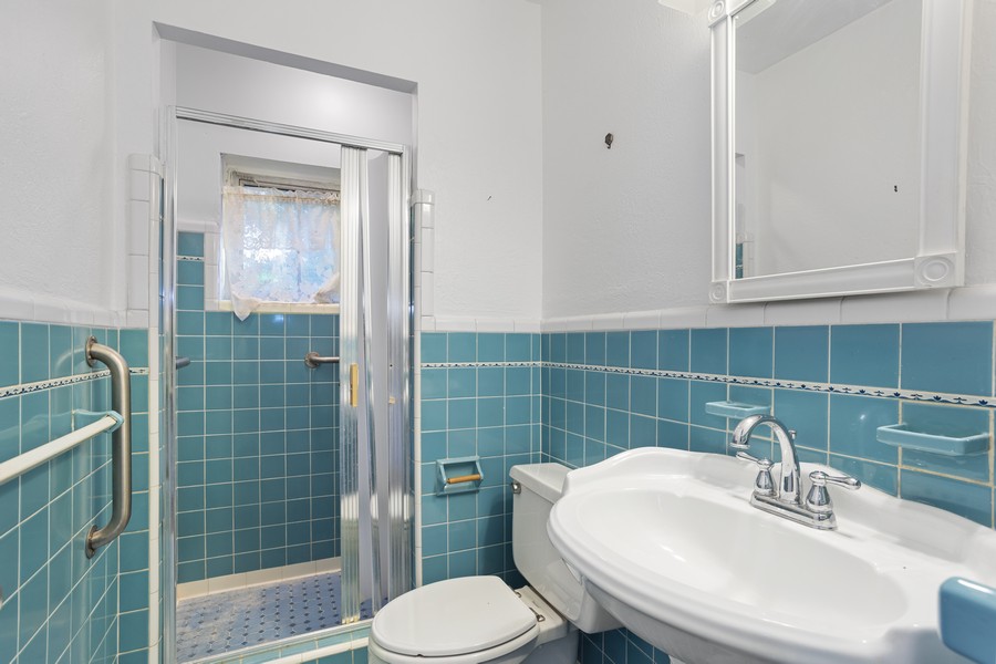 Real Estate Photography - 5918 Mall Street, Coral Gables, FL, 33146 - Bathroom