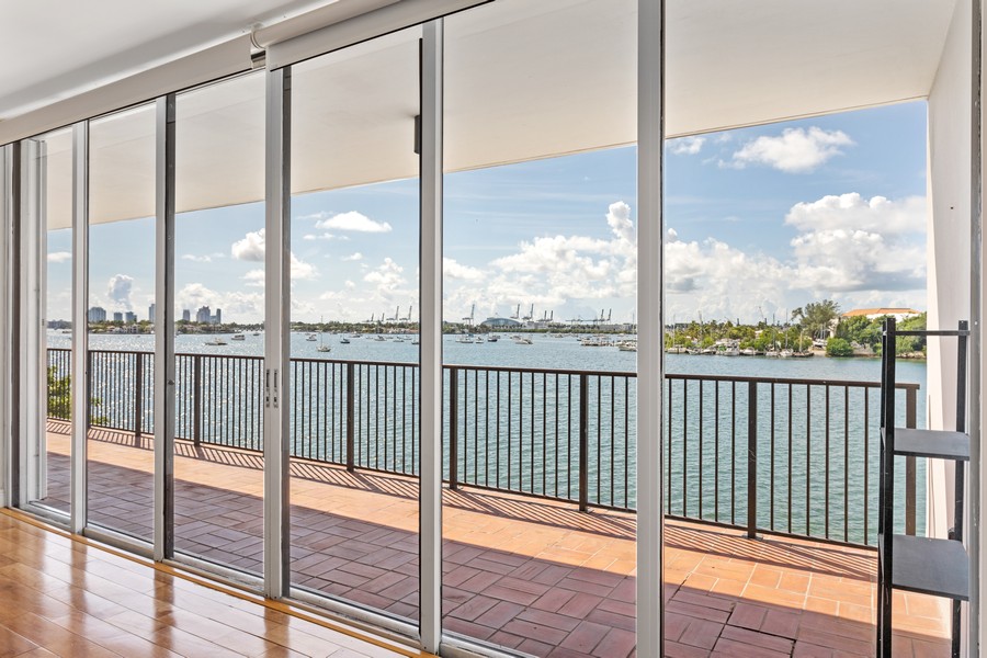 Real Estate Photography - 1000 Venetian Way, Apt 301, Miami Beach, FL, 33139 - Primary Bedroom