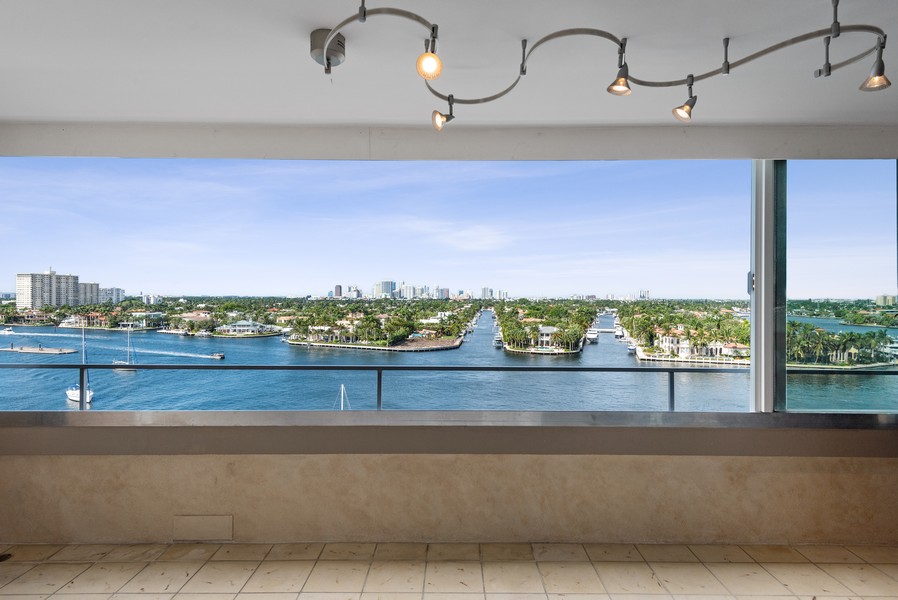 Real Estate Photography - 215 N Birch Rd. #10B, Fort Lauderdale, FL, 33304 - 