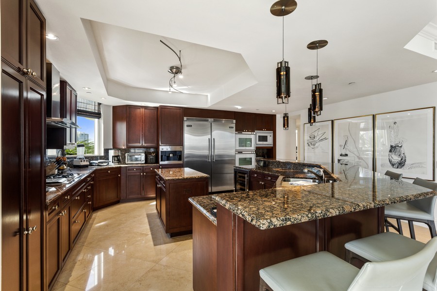 Real Estate Photography - 6000 Island Blvd., Unit 708, Aventura, FL, 33180 - Kitchen