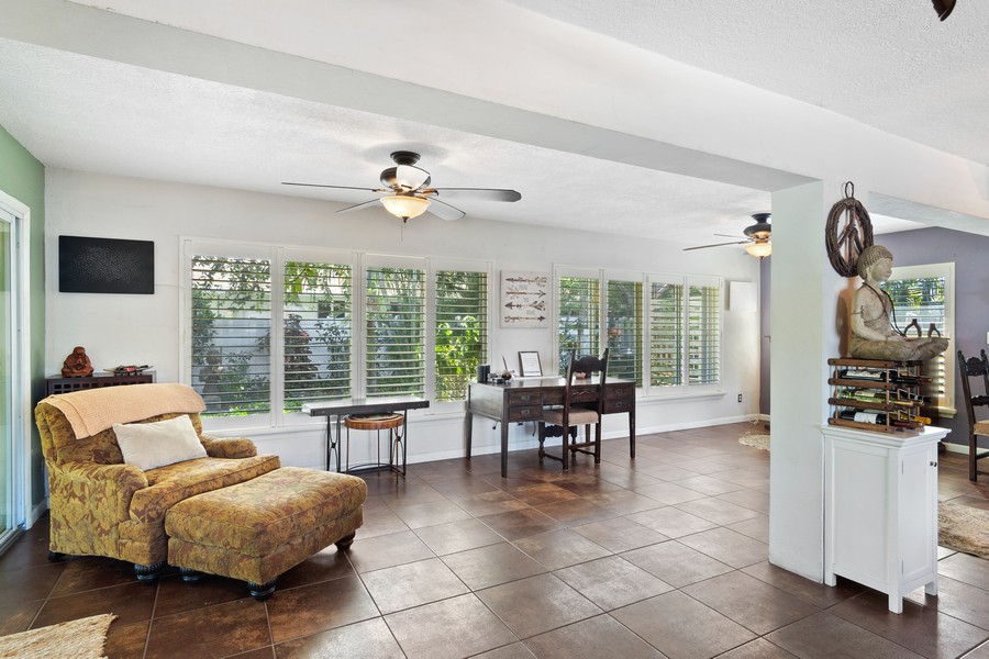 Real Estate Photography - 2298 NE 3rd Way, Boca Raton, FL, 33431 - Living Room
