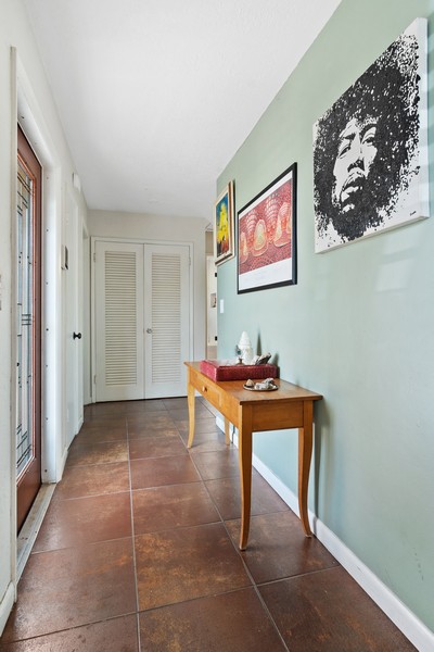 Real Estate Photography - 2298 NE 3rd Way, Boca Raton, FL, 33431 - Foyer