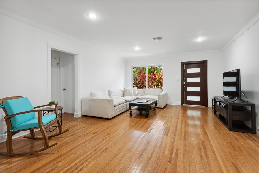 Real Estate Photography - 421 Savona Ave, Coral Gables, FL, 33146 - Living Room