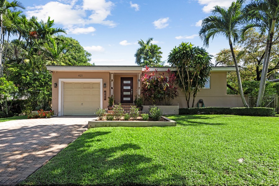 Real Estate Photography - 421 Savona Ave, Coral Gables, FL, 33146 - Front View