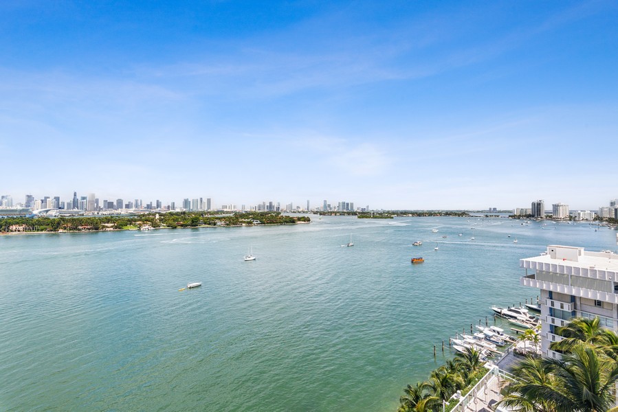 Real Estate Photography - 650 West Ave apt 1509, Miami Beach, FL, 33139 - Bay View