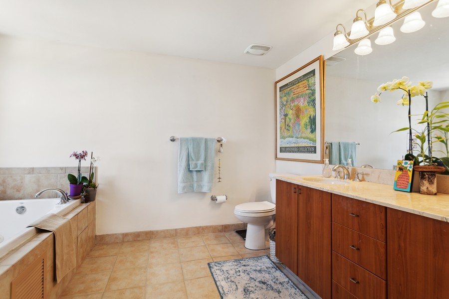 Real Estate Photography - 888 Douglas Rd, apt 1201, coral gables, FL, 33134 - Primary Bathroom