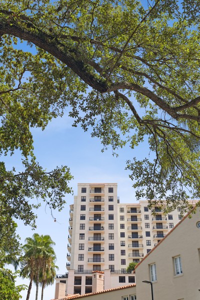 Real Estate Photography - 888 Douglas Rd, apt 1201, coral gables, FL, 33134 - Front View
