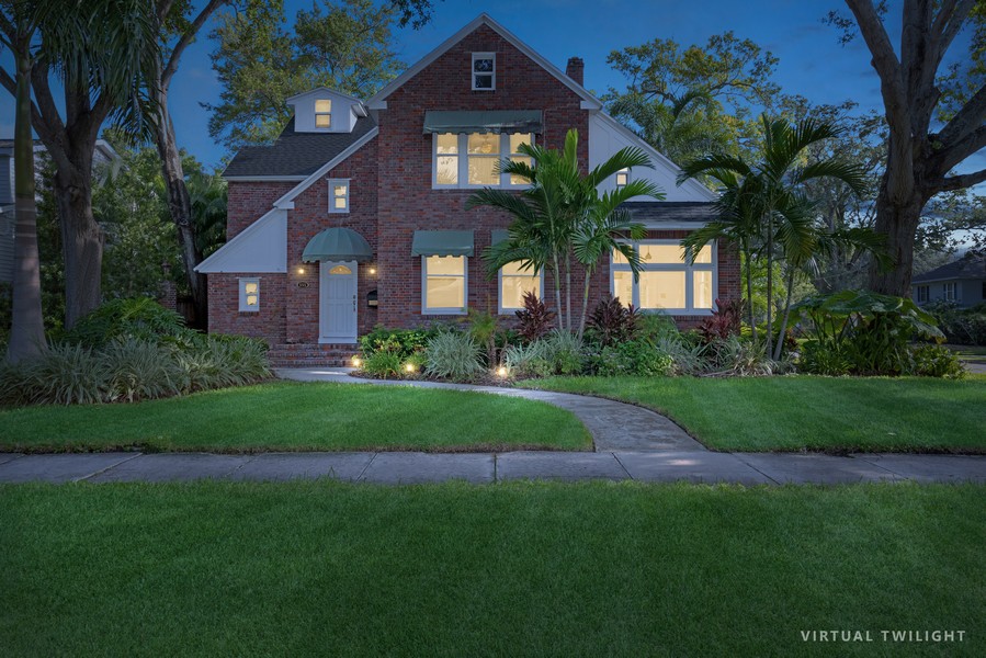 Real Estate Photography - 555 18th Ave NE, St. Petersburg, FL, 33704 - 